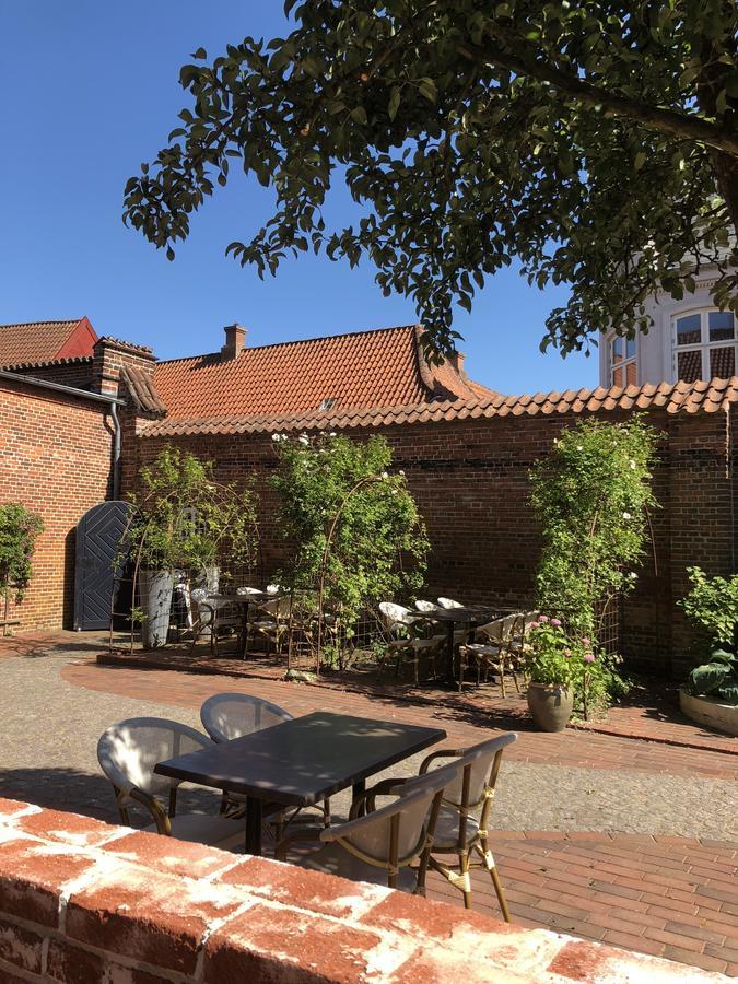 Den Gamle Arrest Bed & Breakfast Ribe Bagian luar foto
