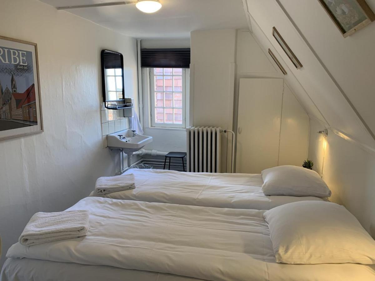 Den Gamle Arrest Bed & Breakfast Ribe Bagian luar foto